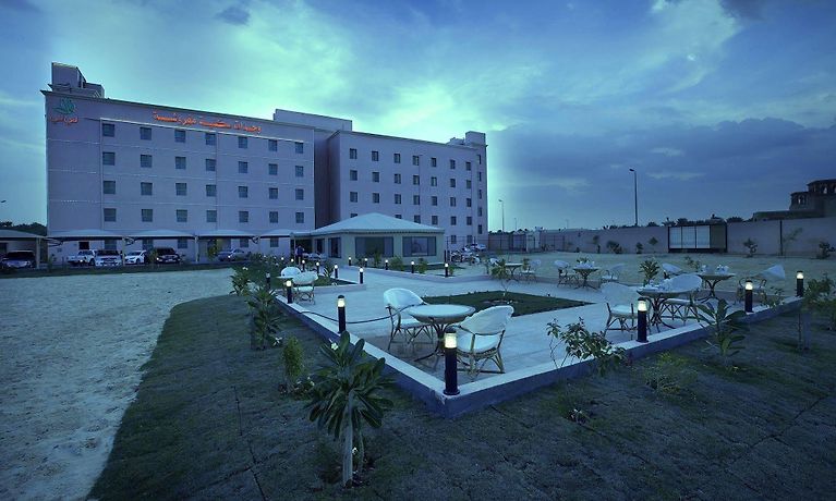 Palms Lily Hotel Suites Al Ahsa Book In Advance And Save - 